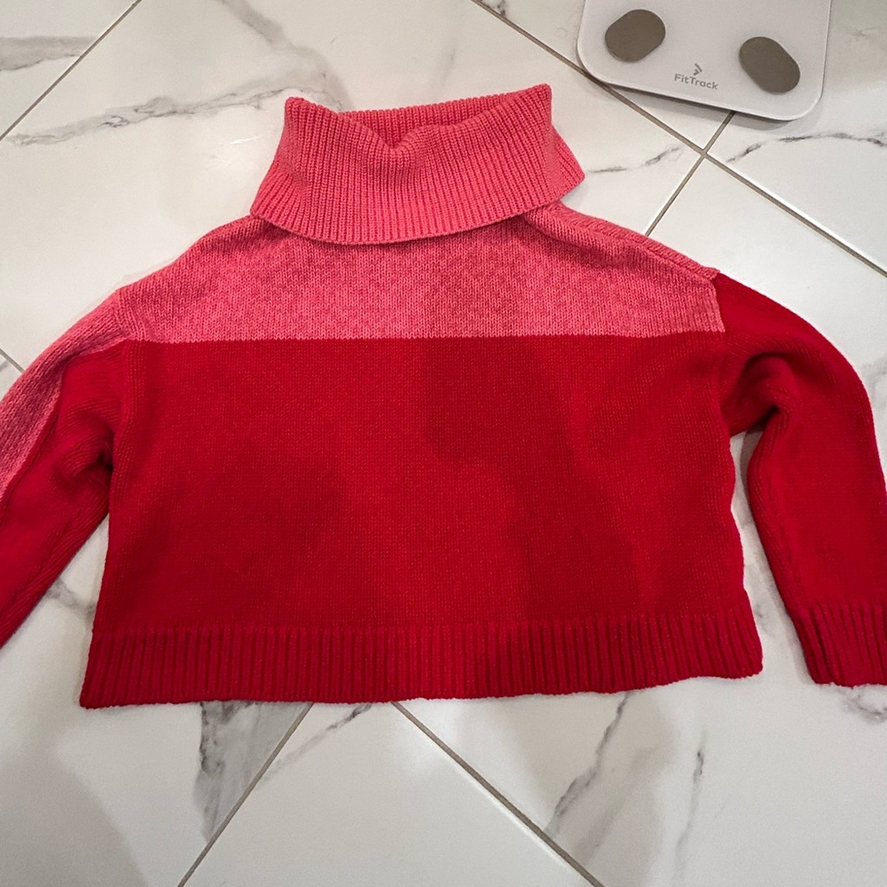 Alice and Olivia turtleneck sweater small
$210